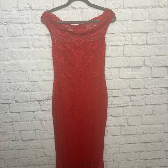 Red Lace Mermaid Style Bodycon Cocktail Evening Dress - Picture 5 of 6
